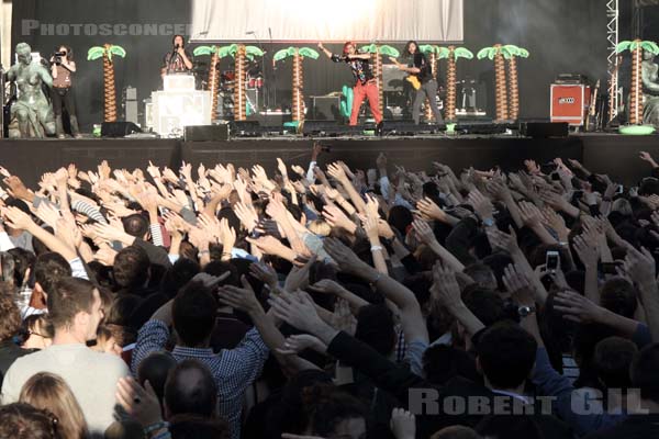 NAIVE NEW BEATERS - 2012-07-20 - PARIS - Parvis de l'Hotel de Ville - 